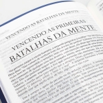 Bíblia Campo de Batalha da Mente - NVI - versão amplificada - capa luxo azul Bíblia Campo de Batalha da Mente - NVI - versão amplificada - capa luxo azul