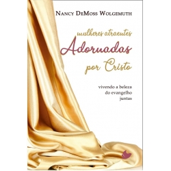 Mulheres atraentes adornadas por Cristo